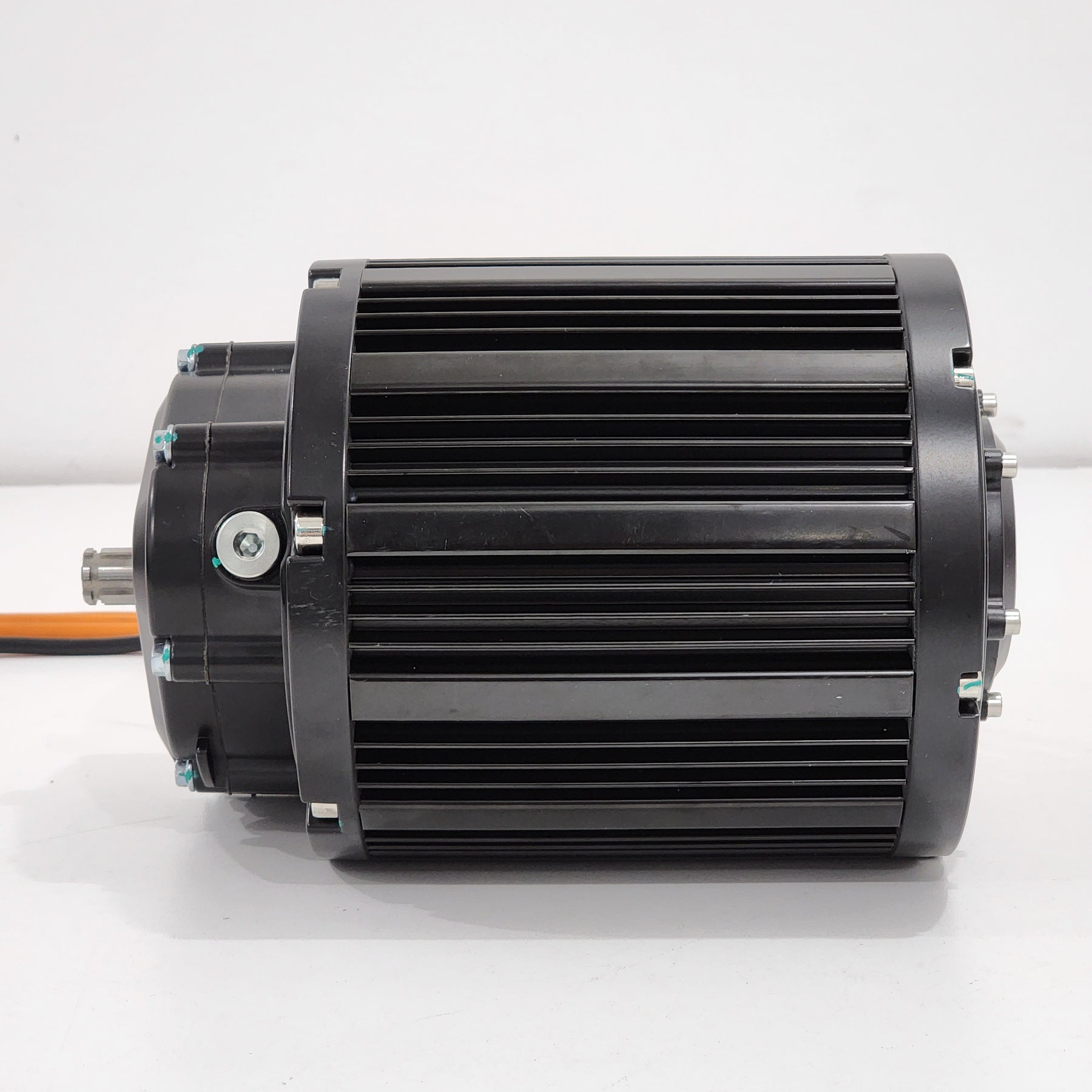 Moteur lectrique QS138 V3 90H 72V 7 5kW Hangar116 moteur-lectrique-qs138-v3-90h-72v-7-5kw-hangar116